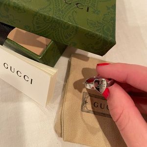 Gucci heart ring!